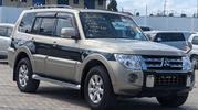 Mitsubishi Pajero 2013 Silver for sale