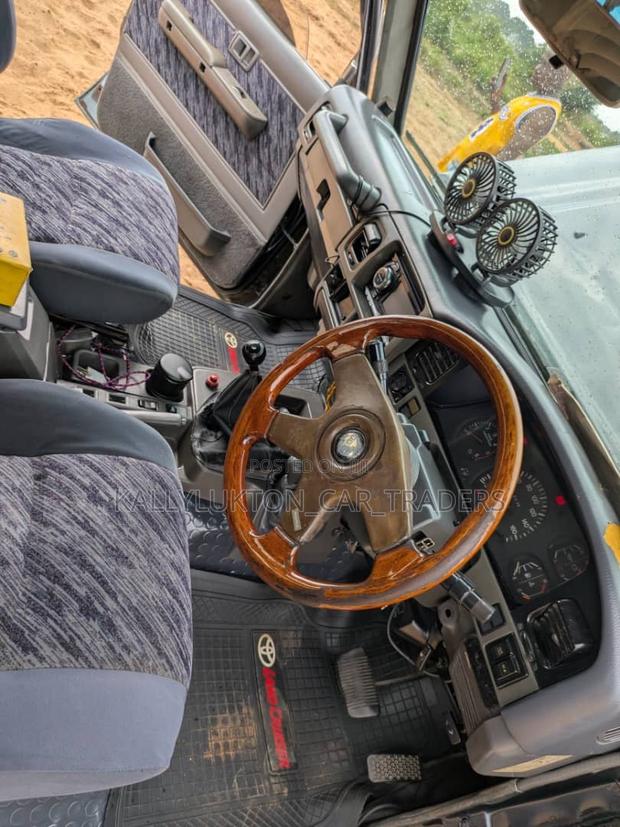 Toyota Land Cruiser Prado 1995 Black