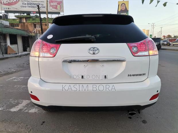 Toyota Harrier 2.4 2005 White