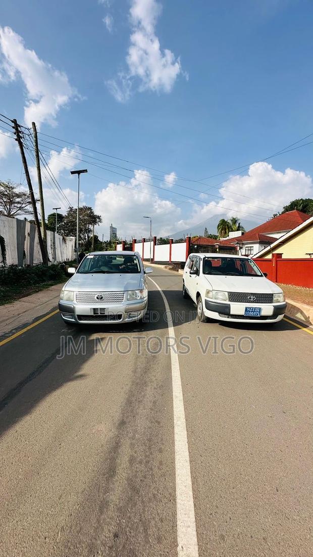 Toyota Probox 2004 Silver