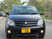 Toyota IST 2004 Black for sale