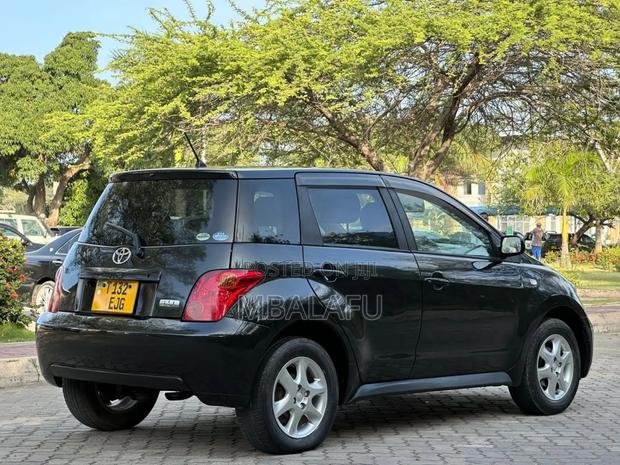 Toyota IST 2004 Black