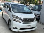 Toyota Vellfire 2009 White for sale