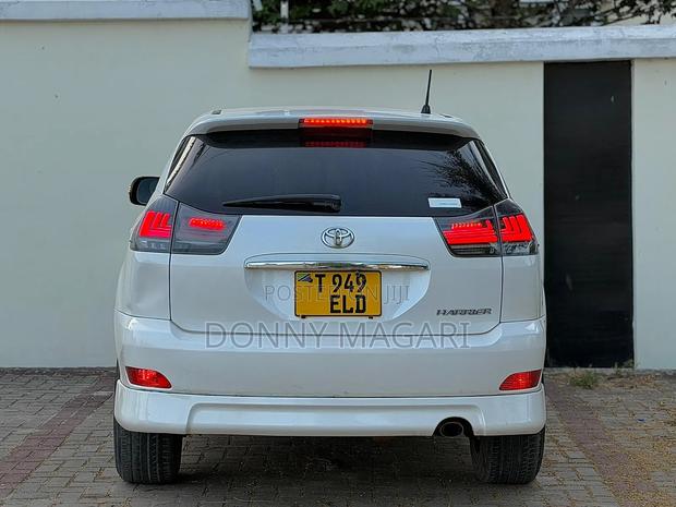 Toyota Harrier 2.4 2008 White