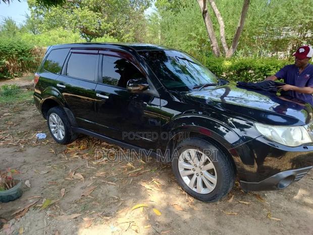Subaru Forester 2011 Black