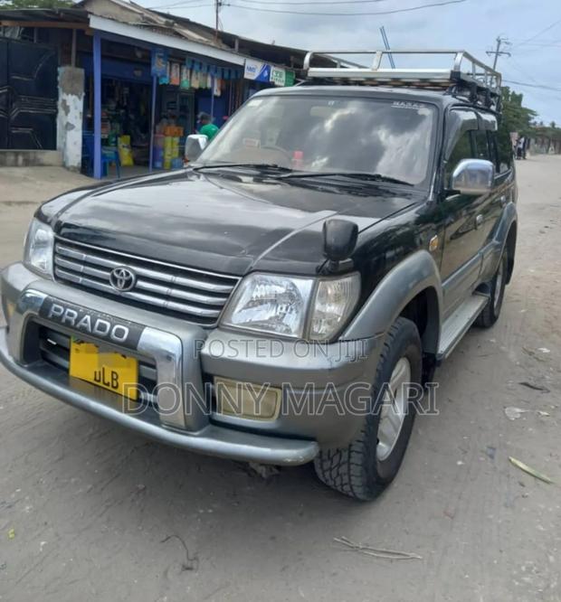 Toyota Land Cruiser Prado 2002 Black