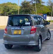 Toyota Ractis 2005 Gray for sale
