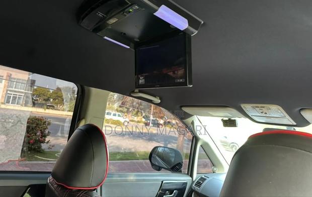 Toyota Noah 2009 Silver