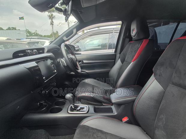 Toyota Hilux Revo Double Cab Deisel 2.8 RWD 2022 Black