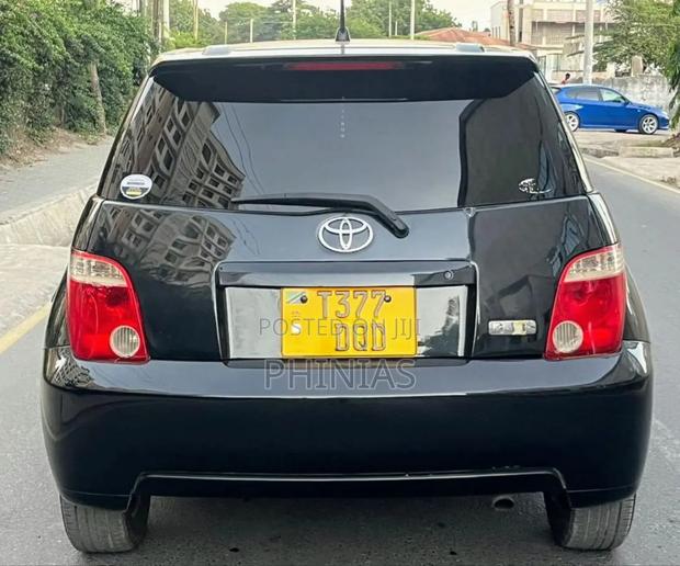 Toyota IST 2006 Black