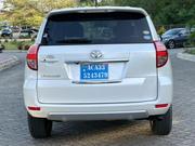 Toyota Vanguard 2009 White for sale