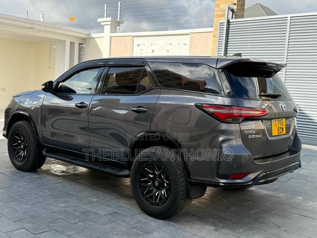 Toyota Fortuner 2019 Gray