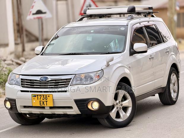 Subaru Forester 2010 White