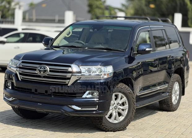 Toyota Land Cruiser 2019 Black