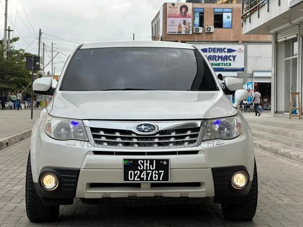 Subaru Forester 2012 White