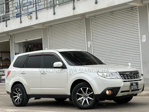 Subaru Forester 2012 White