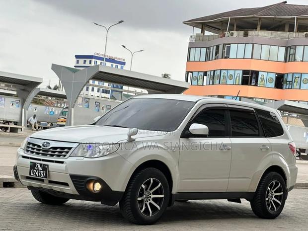 Subaru Forester 2012 White
