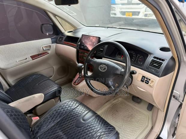 Toyota Corolla Spacio 1.5 X 2005 Gold