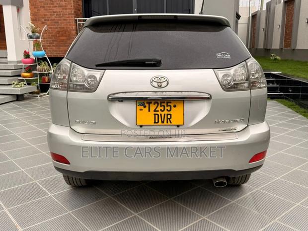 Toyota Harrier 2004 Gray