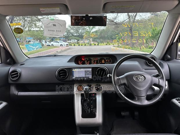 Toyota Corolla Rumion 2008 Silver