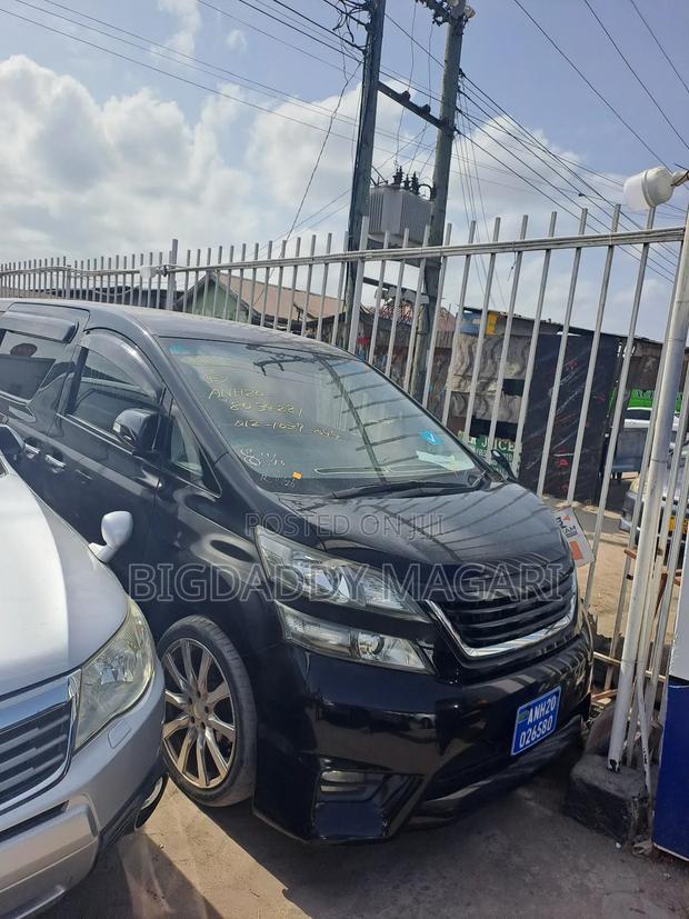 Toyota Vellfire 2009 Black