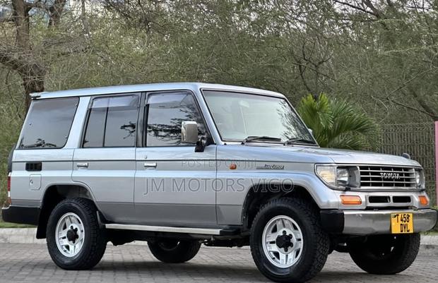 Toyota Land Cruiser Prado 1995 Silver