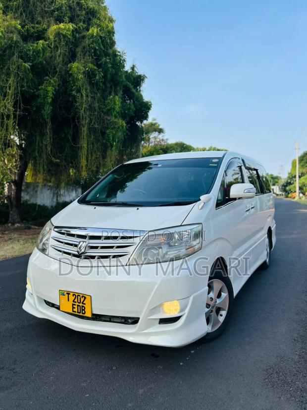 Toyota Alphard 2.4 Petrol AWD 2007 White