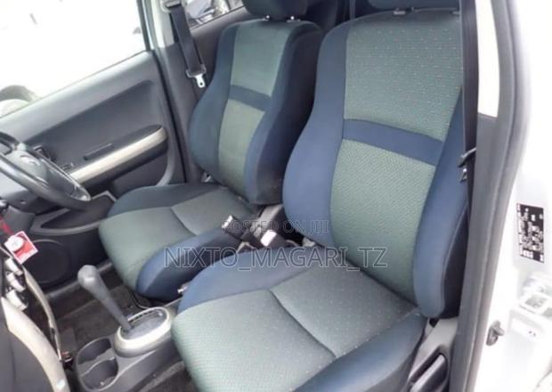 Toyota IST 2006 Silver
