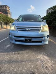 Toyota Noah 2.0 143hp AWD (8 Seater) 2009 Blue for sale