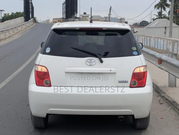 Toyota IST 2006 White