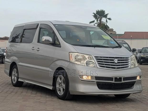 Toyota Alphard 2.4 Petrol AWD 2003 Silver