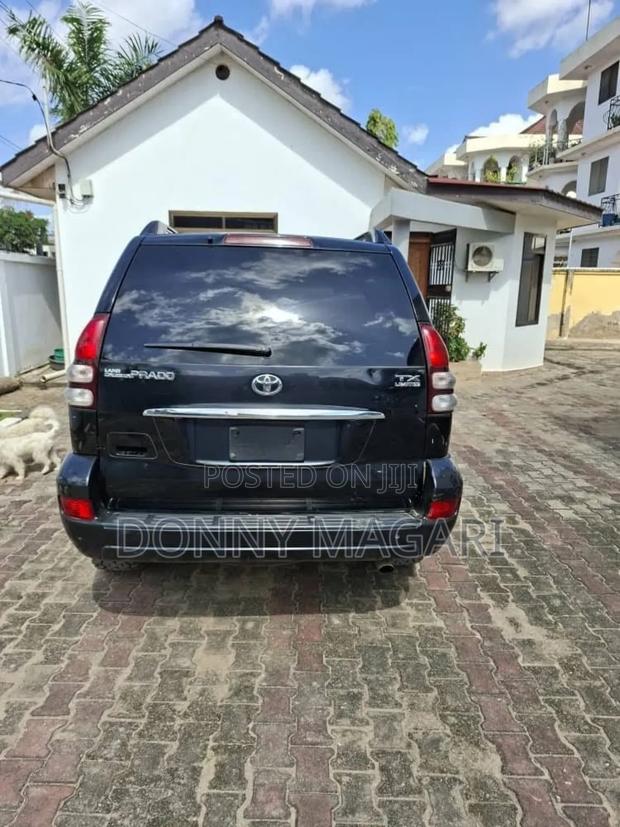 Toyota Land Cruiser Prado 2007 Black