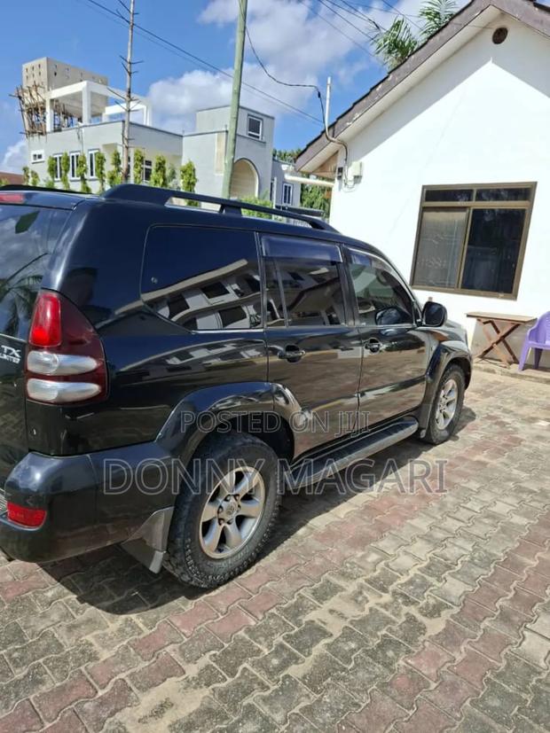 Toyota Land Cruiser Prado 2007 Black