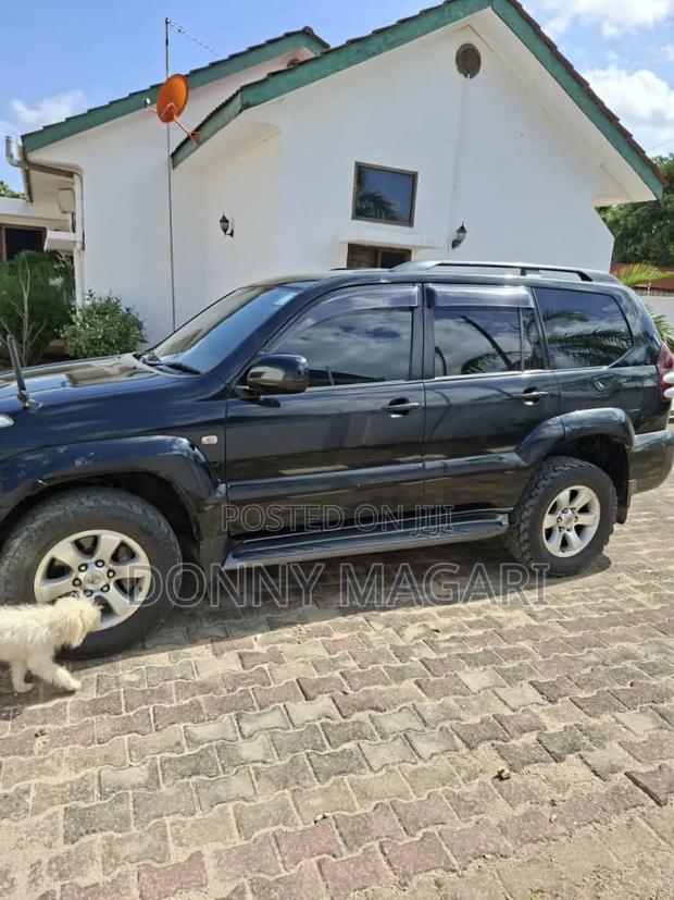 Toyota Land Cruiser Prado 2007 Black