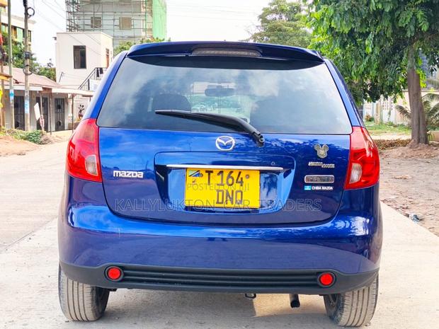 Mazda Verisa 2006 Blue