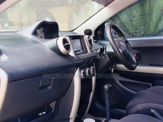 Toyota IST 2003 Silver
