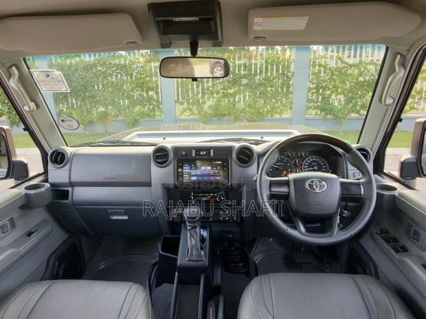 New Toyota Land Cruiser 79 Series 2025 Gray