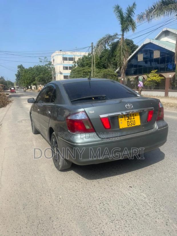 Toyota Premio 2005 Gray