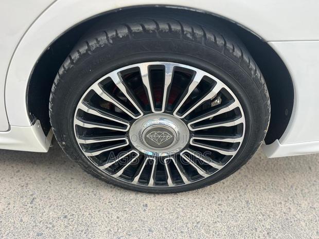 Toyota Crown Royale 2005 White