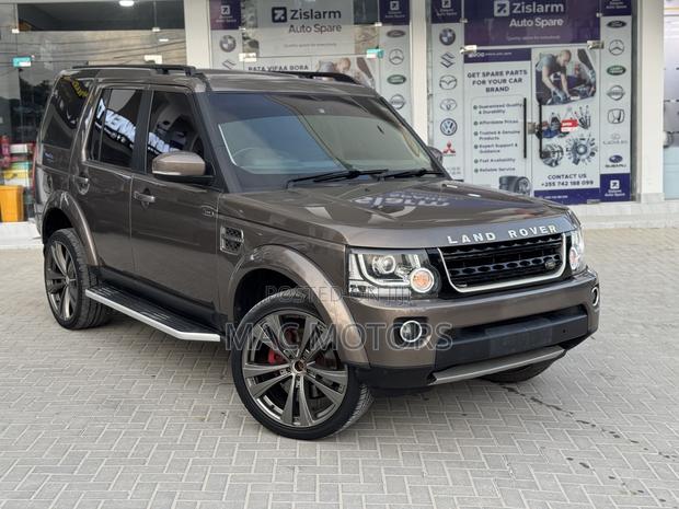 Land Rover Discovery 2016 Brown