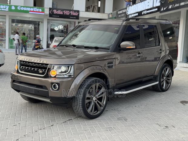 Land Rover Discovery 2016 Brown