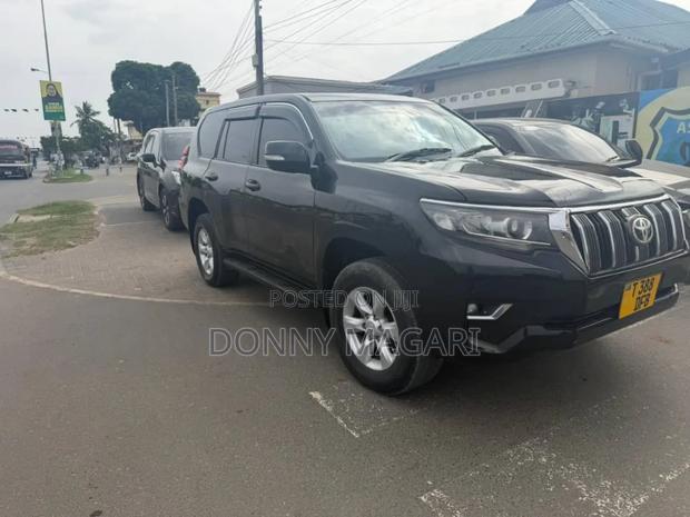 Toyota Land Cruiser Prado 2.8 D-4D 2015 Gray
