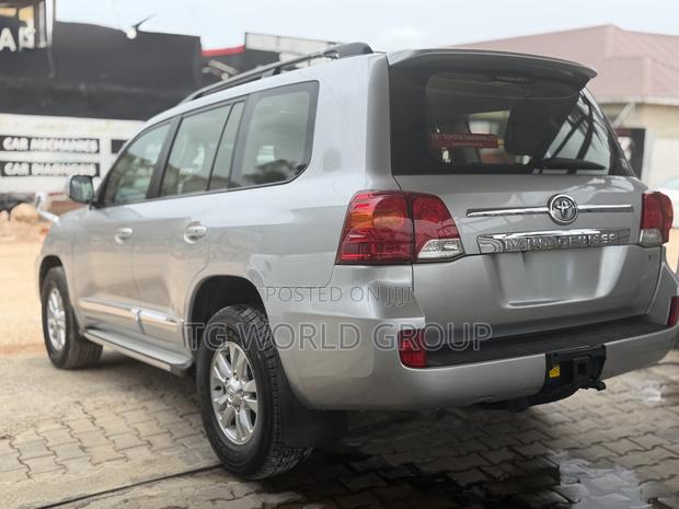 Toyota Land Cruiser 2008 Silver