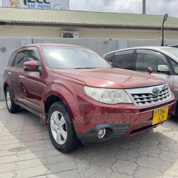 Subaru Forester 2011 Red