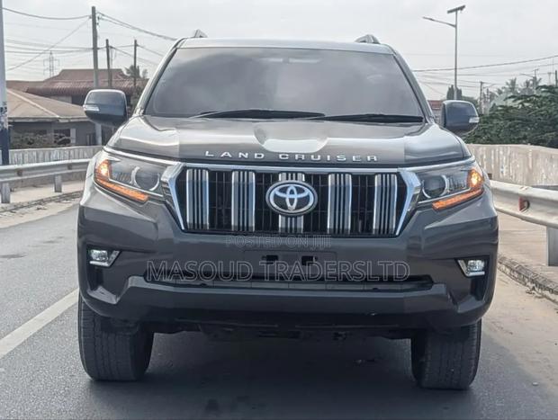 Toyota Land Cruiser Prado 4.0 Petrol TX 2018 Gray
