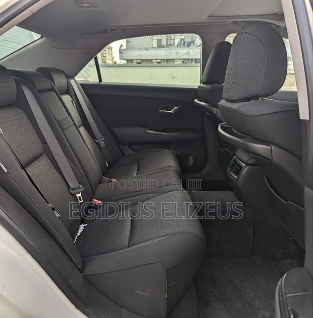 Toyota Crown 2008 White