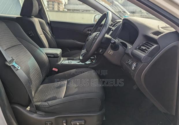Toyota Crown 2008 White