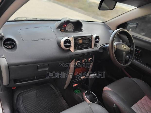 Toyota IST 2005 Gray