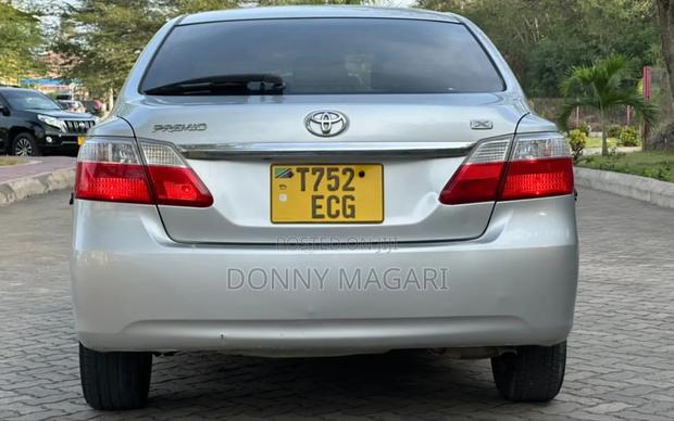 Toyota Premio 1.8 AWD 2008 Silver