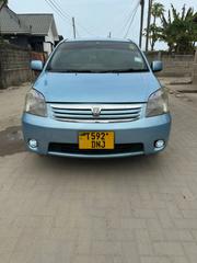 Toyota Raum 2004 Blue for sale